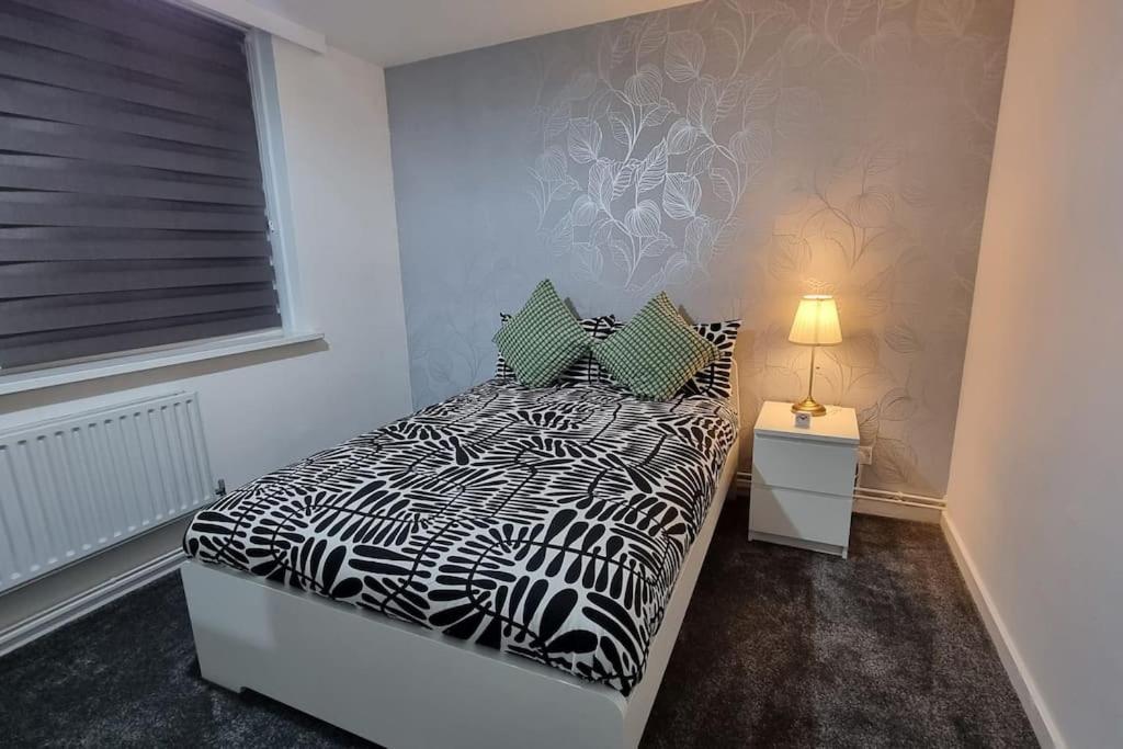 شقة 1 Bed Flat With Free Parking In E13 لندن المظهر الخارجي الصورة