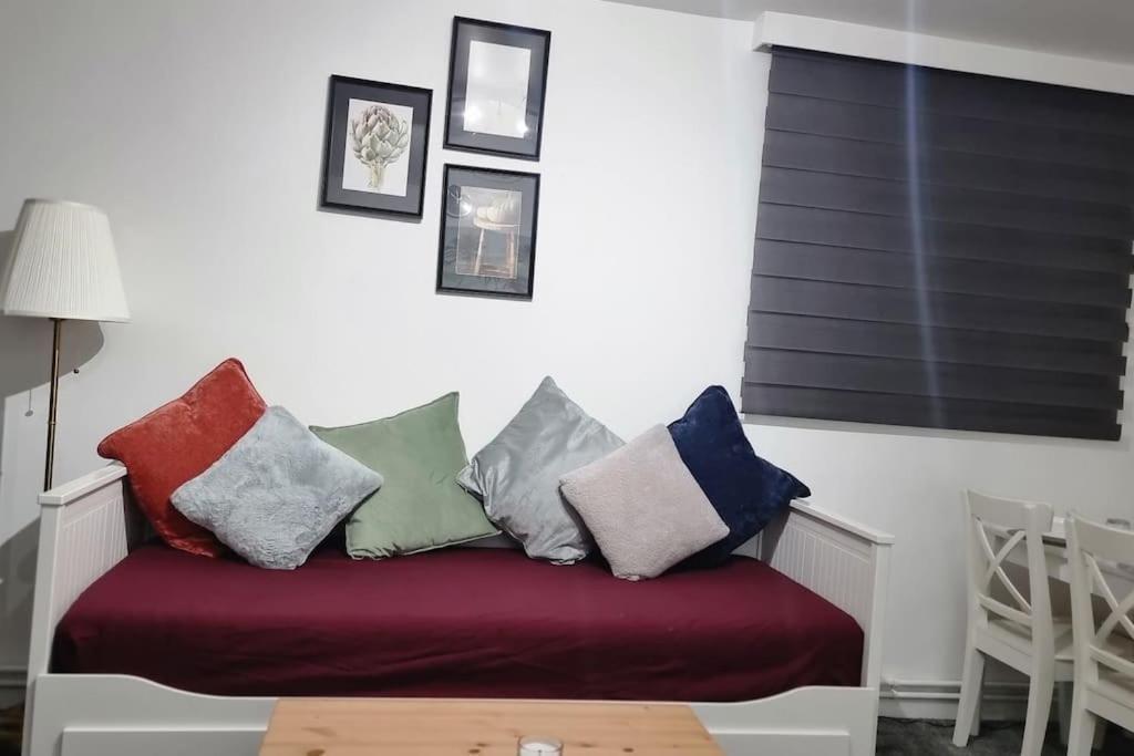 شقة 1 Bed Flat With Free Parking In E13 لندن المظهر الخارجي الصورة
